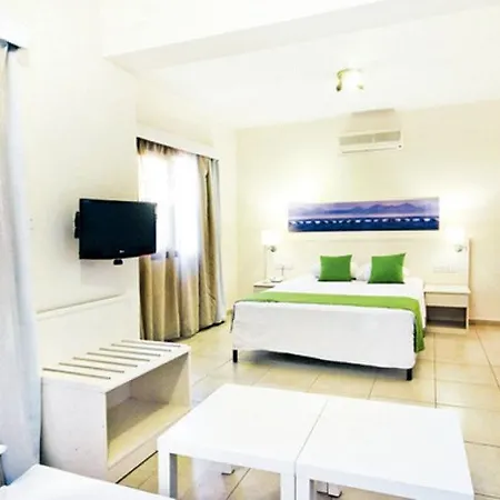 Sea Cleopatra Napa Annex (adults Only) 아이아 나파